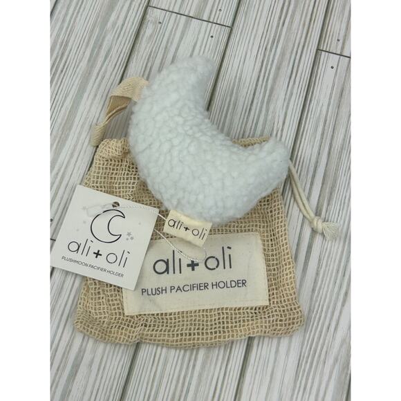Ali + Oli Plush Pacifier Holder Clip Strap Boutique NEW Soft Sherpa White Moon - Picture 3 of 3